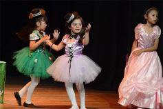 Foto de la galería: Los talentosos mini actores pusieron en escena La Cenicienta en el Vicente Cidade