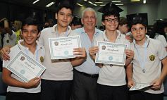 Foto de la galería: Cierre de año y colación de los chicos del Colegio del Carmen en el Centro de Convenciones
