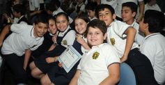 Foto de la galería: Cierre de año y colación de los chicos del Colegio del Carmen en el Centro de Convenciones