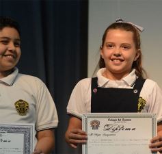 Foto de la galería: Cierre de año y colación de los chicos del Colegio del Carmen en el Centro de Convenciones