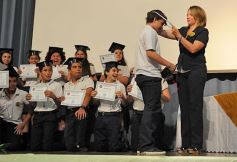 Foto de la galería: Cierre de año y colación de los chicos del Colegio del Carmen en el Centro de Convenciones