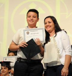 Foto de la galería: Cierre de año y colación de los chicos del Colegio del Carmen en el Centro de Convenciones