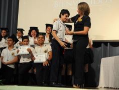 Foto de la galería: Cierre de año y colación de los chicos del Colegio del Carmen en el Centro de Convenciones