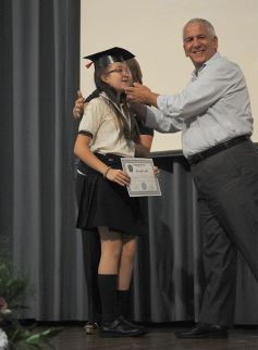 Foto de la galería: Cierre de año y colación de los chicos del Colegio del Carmen en el Centro de Convenciones