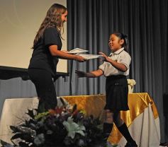 Foto de la galería: Cierre de año y colación de los chicos del Colegio del Carmen en el Centro de Convenciones