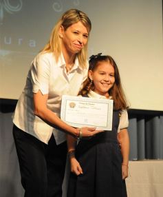 Foto de la galería: Cierre de año y colación de los chicos del Colegio del Carmen en el Centro de Convenciones