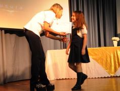 Foto de la galería: Cierre de año y colación de los chicos del Colegio del Carmen en el Centro de Convenciones
