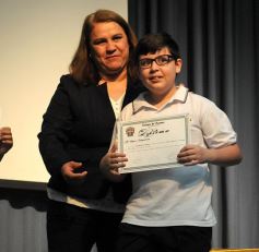 Foto de la galería: Cierre de año y colación de los chicos del Colegio del Carmen en el Centro de Convenciones