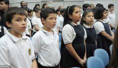 Foto de la galería: Cierre de año y colación de los chicos del Colegio del Carmen en el Centro de Convenciones