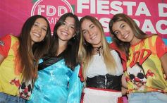 Foto de la galería: Un multitud de amigos en Posadas