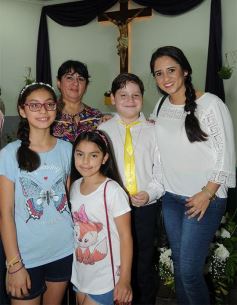 Foto de la galería: Primera Comunión para 25 chicos de la Capilla San Ignacio Loyola