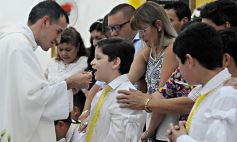 Foto de la galería: Primera Comunión para 25 chicos de la Capilla San Ignacio Loyola