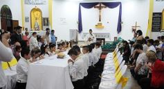 Foto de la galería: Primera Comunión para 25 chicos de la Capilla San Ignacio Loyola