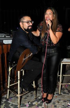 Foto de la galería: Maka y Lourdes de fiesta