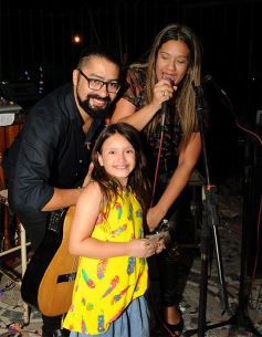 Foto de la galería: Maka y Lourdes de fiesta