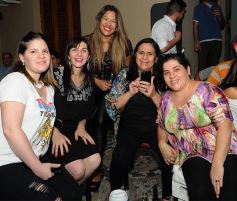 Foto de la galería: Maka y Lourdes de fiesta