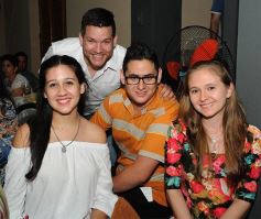 Foto de la galería: Maka y Lourdes de fiesta