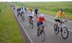 Foto de la galería: Conmovedora muestra de fe: los ciclistas que llevaron su amor por la Virgen a Itatí