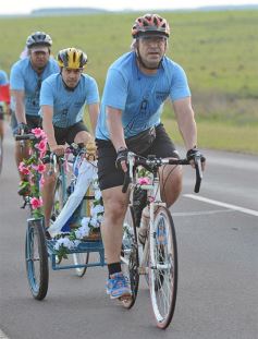 Foto de la galería: Conmovedora muestra de fe: los ciclistas que llevaron su amor por la Virgen a Itatí
