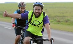 Foto de la galería: Conmovedora muestra de fe: los ciclistas que llevaron su amor por la Virgen a Itatí