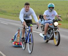 Foto de la galería: Conmovedora muestra de fe: los ciclistas que llevaron su amor por la Virgen a Itatí