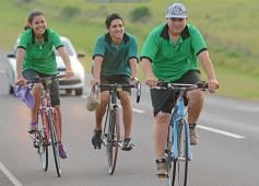 Foto de la galería: Conmovedora muestra de fe: los ciclistas que llevaron su amor por la Virgen a Itatí