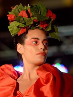 Foto de la galería: Imponente desfile con el sello de Miuki Madelaire en la explanada de la Legislatura