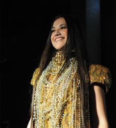 Foto de la galería: Imponente desfile con el sello de Miuki Madelaire en la explanada de la Legislatura