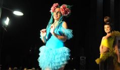 Foto de la galería: Imponente desfile con el sello de Miuki Madelaire en la explanada de la Legislatura