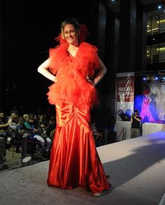 Foto de la galería: Imponente desfile con el sello de Miuki Madelaire en la explanada de la Legislatura