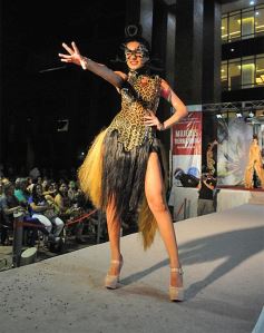 Foto de la galería: Imponente desfile con el sello de Miuki Madelaire en la explanada de la Legislatura