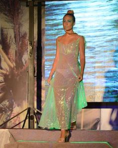 Foto de la galería: Imponente desfile con el sello de Miuki Madelaire en la explanada de la Legislatura