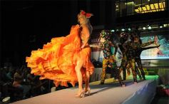 Foto de la galería: Imponente desfile con el sello de Miuki Madelaire en la explanada de la Legislatura