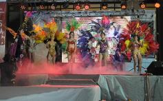 Foto de la galería: Imponente desfile con el sello de Miuki Madelaire en la explanada de la Legislatura