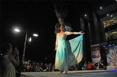 Foto de la galería: Imponente desfile con el sello de Miuki Madelaire en la explanada de la Legislatura