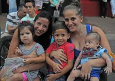 Foto de la galería: Imponente desfile con el sello de Miuki Madelaire en la explanada de la Legislatura