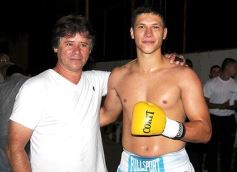 Foto de la galería: "La Joya" Andino sumó su 13a victoria: fue por nocaut ante "Polentita" Rodríguez