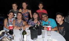 Foto de la galería: Baile de Fin de año en el Club Sarmiento