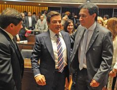 Foto de la galería: Juraron los nuevos diputados y volvieron a elegir a Carlos Rovira como presidente de la Cámara