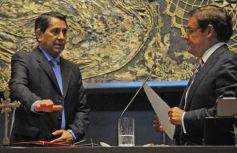 Foto de la galería: Juraron los nuevos diputados y volvieron a elegir a Carlos Rovira como presidente de la Cámara