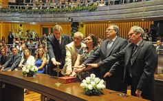 Foto de la galería: Juraron los nuevos diputados y volvieron a elegir a Carlos Rovira como presidente de la Cámara