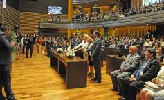 Foto de la galería: Juraron los nuevos diputados y volvieron a elegir a Carlos Rovira como presidente de la Cámara