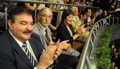 Foto de la galería: Juraron los nuevos diputados y volvieron a elegir a Carlos Rovira como presidente de la Cámara