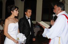 Foto de la galería: Marina y Lucas llegaron al altar: que vivan los novios!!!