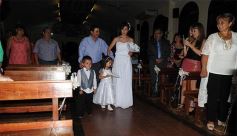 Foto de la galería: Marina y Lucas llegaron al altar: que vivan los novios!!!