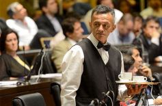 Foto de la galería: La Legislatura provincial aprobó el acuerdo de consenso fiscal firmado con la Nación