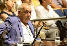 Foto de la galería: La Legislatura provincial aprobó el acuerdo de consenso fiscal firmado con la Nación