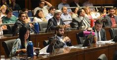 Foto de la galería: La Legislatura provincial aprobó el acuerdo de consenso fiscal firmado con la Nación