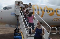 Foto de la galería: Flybondi aterrizó por primera vez en Posadas