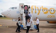 Foto de la galería: Flybondi aterrizó por primera vez en Posadas